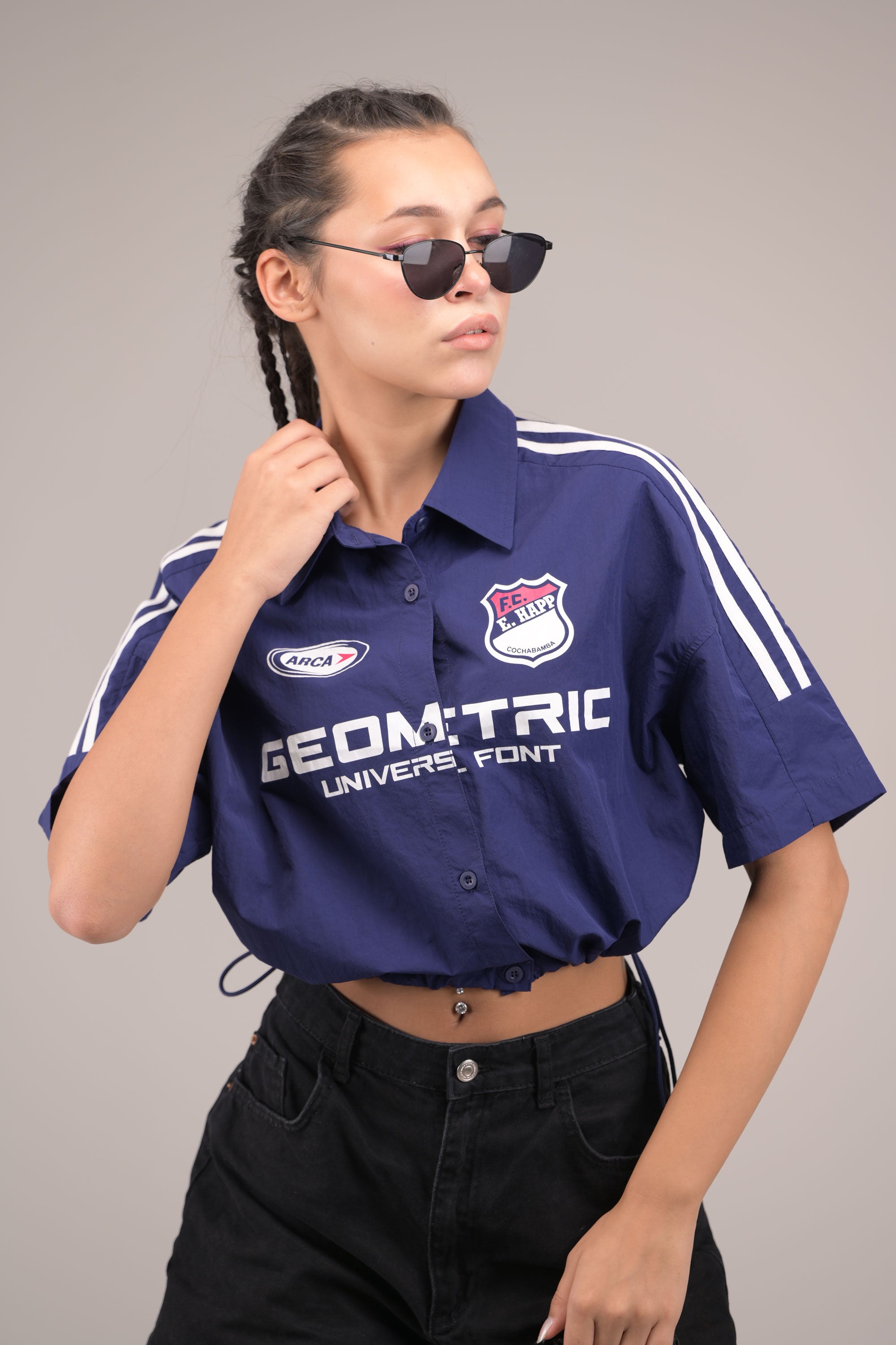 Sporty spice button - up